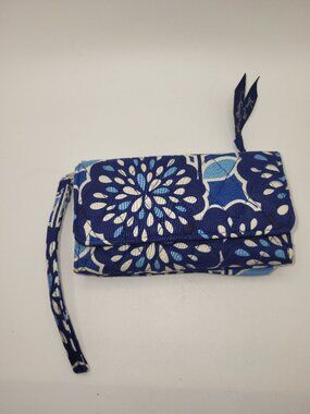Vera Bradley Zip Around Wallet Wristlet "Petal Splash" Retired Pattern